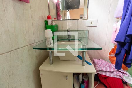 Casa à venda com 120m², 4 quartos e 2 vagasBanheiro da Suíte