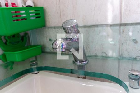 Casa à venda com 120m², 4 quartos e 2 vagasBanheiro - torneira