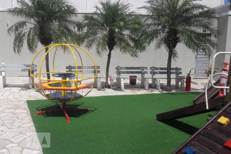 Apartamento à venda com 45m², 2 quartos e 1 vaga Apartamento à venda com 45m², 2 quartos e 1 vagaÁrea Comum - Playground