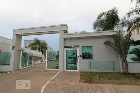 Apartamento à venda com 45m², 2 quartos e 1 vaga Apartamento à venda com 45m², 2 quartos e 1 vagaFachada e portaria