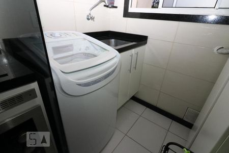 Apartamento à venda com 45m², 2 quartos e 1 vaga Apartamento à venda com 45m², 2 quartos e 1 vagaÁrea de Serviço