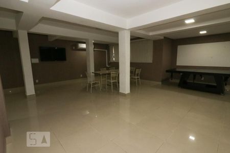 Apartamento à venda com 45m², 2 quartos e 1 vaga Apartamento à venda com 45m², 2 quartos e 1 vagaÁrea comum - Salão de festas