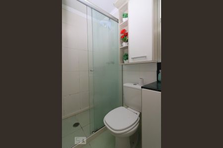 Apartamento à venda com 45m², 2 quartos e 1 vaga Apartamento à venda com 45m², 2 quartos e 1 vagaBanheiro