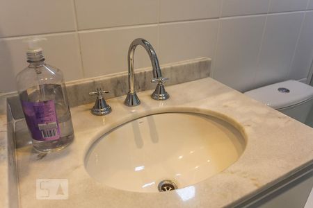 Apartamento para alugar com 61m², 2 quartos e 1 vaga Apartamento para alugar com 61m², 2 quartos e 1 vagaBanheiro Suite