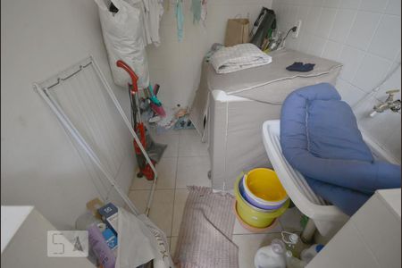 Casa à venda com 200m², 2 quartos e 1 vaga Casa à venda com 200m², 2 quartos e 1 vagaArea de Serviço