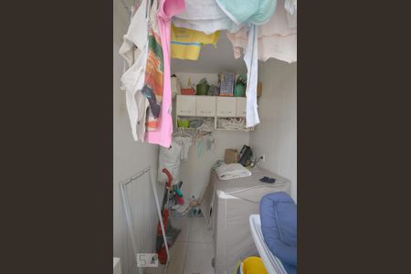 Casa à venda com 200m², 2 quartos e 1 vaga Casa à venda com 200m², 2 quartos e 1 vagaArea de Serviço