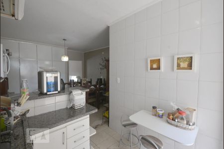 Casa à venda com 200m², 2 quartos e 1 vaga Casa à venda com 200m², 2 quartos e 1 vagaCozinha