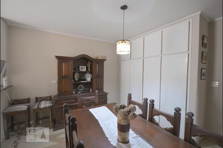 Casa à venda com 200m², 2 quartos e 1 vaga Casa à venda com 200m², 2 quartos e 1 vagaCopa