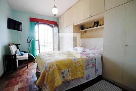 Casa à venda com 200m², 5 quartos e 2 vagasSuíte