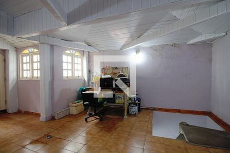 Casa à venda com 200m², 5 quartos e 2 vagasSótão