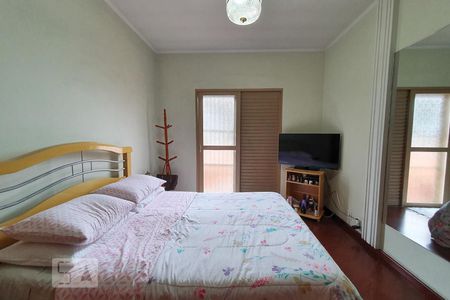 Casa à venda com 180m², 2 quartos e 2 vagas Casa à venda com 180m², 2 quartos e 2 vagasQuarto 1