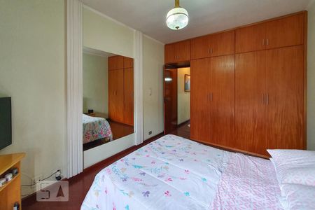 Casa à venda com 180m², 2 quartos e 2 vagas Casa à venda com 180m², 2 quartos e 2 vagasQuarto 1