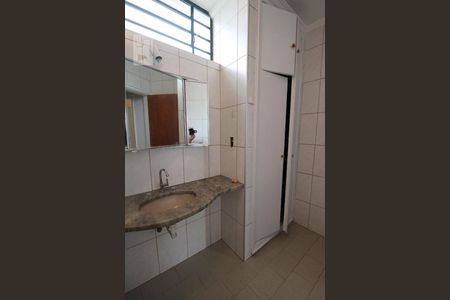 Casa à venda com 280m², 4 quartos e 4 vagasBanheiro do Quarto 4
