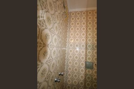 Casa à venda com 280m², 4 quartos e 4 vagasBanheiro 2