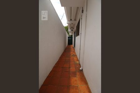 Casa à venda com 280m², 4 quartos e 4 vagasCorredor