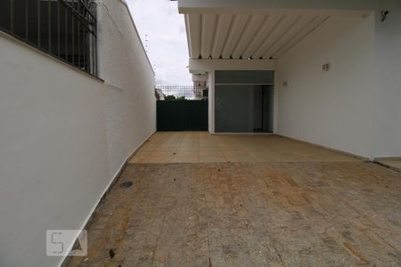 Casa à venda com 280m², 4 quartos e 4 vagasGaragem