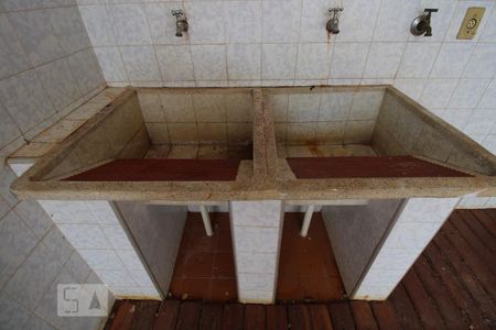 Casa à venda com 280m², 4 quartos e 4 vagasÁrea de Serviço