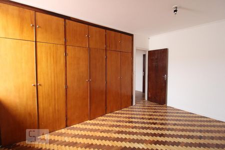 Casa à venda com 280m², 4 quartos e 4 vagasQuarto 1