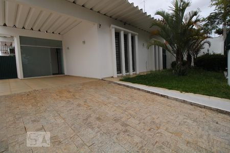 Casa à venda com 280m², 4 quartos e 4 vagasGaragem