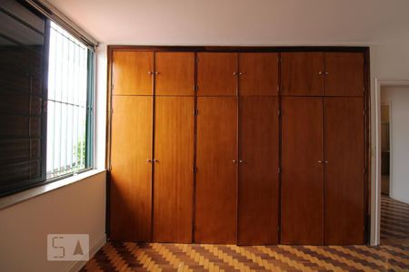 Casa à venda com 280m², 4 quartos e 4 vagasQuarto 1