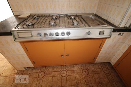 Casa à venda com 280m², 4 quartos e 4 vagasCozinha