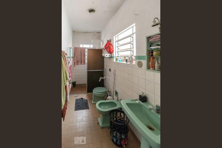 Casa à venda com 152m², 3 quartos e 1 vaga Casa à venda com 152m², 3 quartos e 1 vagaBanheiro