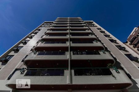 Apartamento à venda com 145m², 4 quartos e 2 vagas Apartamento à venda com 145m², 4 quartos e 2 vagasFachada