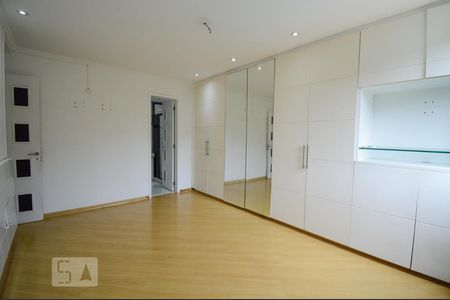 Apartamento à venda com 145m², 4 quartos e 2 vagas Apartamento à venda com 145m², 4 quartos e 2 vagasSuíte