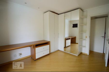 Apartamento à venda com 145m², 4 quartos e 2 vagas Apartamento à venda com 145m², 4 quartos e 2 vagasQuarto 1
