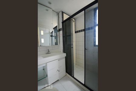 Apartamento à venda com 145m², 4 quartos e 2 vagas Apartamento à venda com 145m², 4 quartos e 2 vagasBanheiro da Suíte