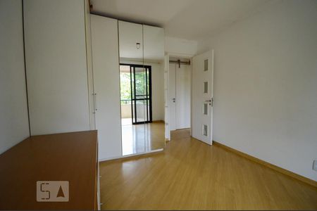 Apartamento à venda com 145m², 4 quartos e 2 vagas Apartamento à venda com 145m², 4 quartos e 2 vagasQuarto 1