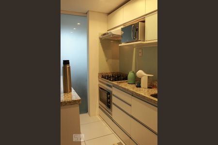 Apartamento à venda com 52m², 2 quartos e 1 vagaCozinha