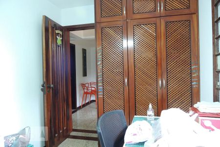 Casa de condomínio à venda com 301m², 4 quartos e 4 vagasQuarto 2