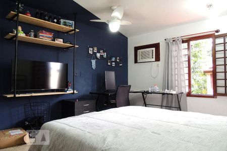 Casa de condomínio à venda com 301m², 4 quartos e 4 vagasQuarto 1 - Suíte