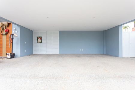 Casa de condomínio à venda com 345m², 3 quartos e 3 vagas Casa de condomínio à venda com 345m², 3 quartos e 3 vagasGaragem