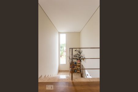 Casa de condomínio à venda com 345m², 3 quartos e 3 vagas Casa de condomínio à venda com 345m², 3 quartos e 3 vagasHall dos Quartos