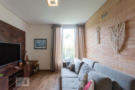 Casa de condomínio à venda com 345m², 3 quartos e 3 vagas Casa de condomínio à venda com 345m², 3 quartos e 3 vagasSala de TV