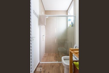 Casa de condomínio à venda com 345m², 3 quartos e 3 vagas Casa de condomínio à venda com 345m², 3 quartos e 3 vagasBanheiro da Piscina