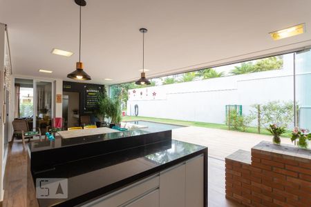 Casa de condomínio à venda com 345m², 3 quartos e 3 vagas Casa de condomínio à venda com 345m², 3 quartos e 3 vagasVaranda da Sala