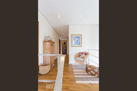 Casa de condomínio à venda com 345m², 3 quartos e 3 vagas Casa de condomínio à venda com 345m², 3 quartos e 3 vagasHall dos Quartos