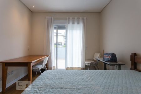 Casa de condomínio à venda com 345m², 3 quartos e 3 vagas Casa de condomínio à venda com 345m², 3 quartos e 3 vagasSuíte 2