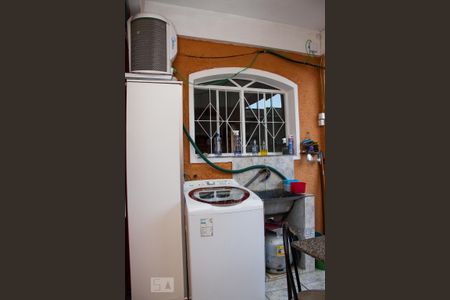 Casa à venda com 120m², 4 quartos e 2 vagasÁrea de Serviço / Entrada 