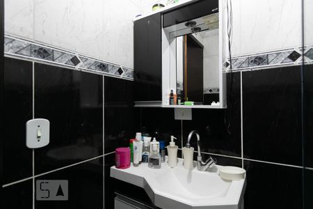 Apartamento à venda com 58m², 2 quartos e 1 vagaBanheiro 