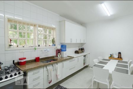 Casa de condomínio à venda com 250m², 3 quartos e 4 vagasCozinha