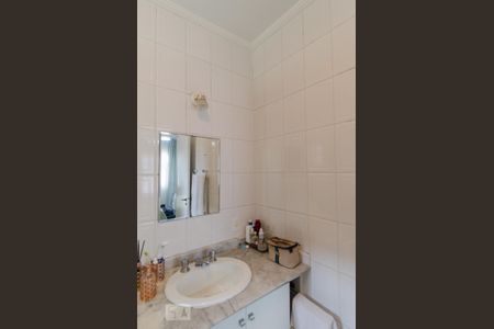 Casa de condomínio à venda com 250m², 3 quartos e 4 vagasBanheiro da suíte 1