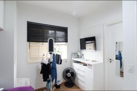 Casa de condomínio à venda com 250m², 3 quartos e 4 vagasQuarto da suíte 2