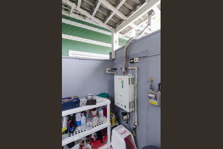 Casa de condomínio à venda com 250m², 3 quartos e 4 vagasÁrea de serviço