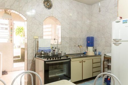 Casa à venda com 178m², 2 quartos e 2 vagas Casa à venda com 178m², 2 quartos e 2 vagasCozinha