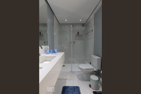 Apartamento à venda com 145m², 1 quarto e 2 vagas Apartamento à venda com 145m², 1 quarto e 2 vagasBanheiro da Suíte