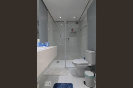 Apartamento à venda com 145m², 1 quarto e 2 vagas Apartamento à venda com 145m², 1 quarto e 2 vagasBanheiro da Suíte